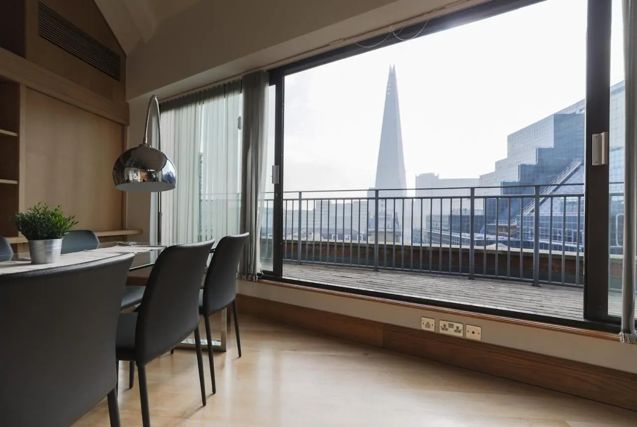 Stayinn Monument Londra